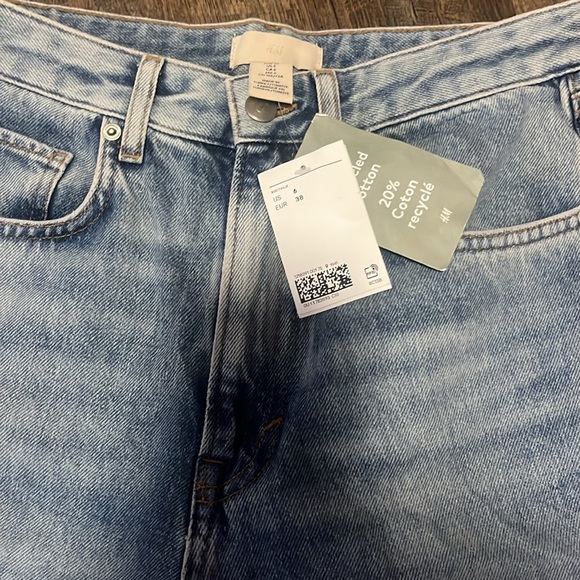 NWT H&M Women’s Straight Jeans - Picture 2 of 3